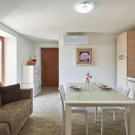 Apartment Rustico Maria - Dma390 By Interhome Vercana エクステリア 写真
