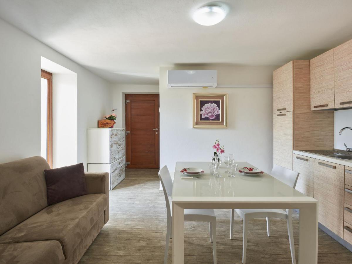 Apartment Rustico Maria - Dma390 By Interhome Vercana エクステリア 写真