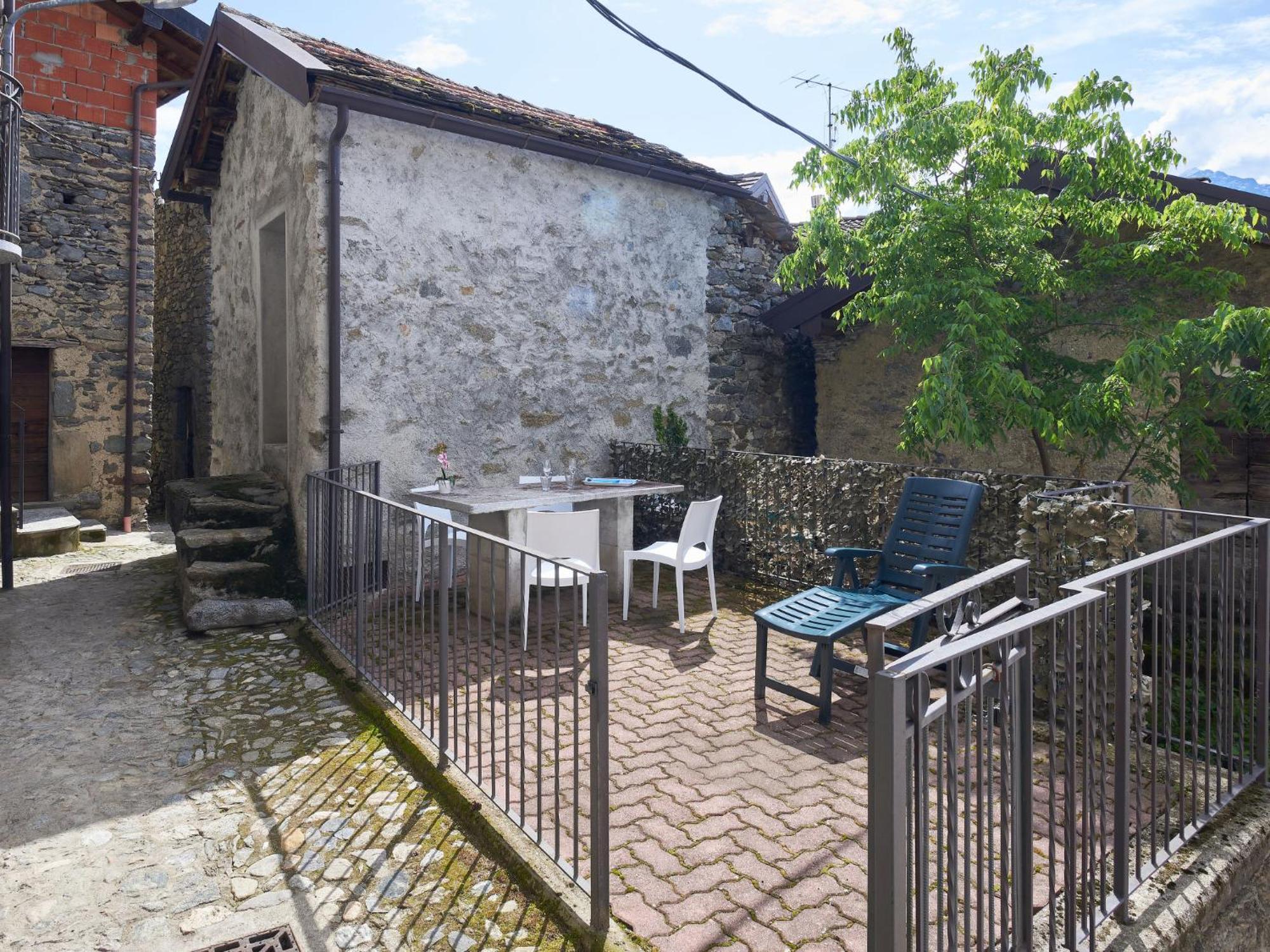 Apartment Rustico Maria - Dma390 By Interhome Vercana エクステリア 写真